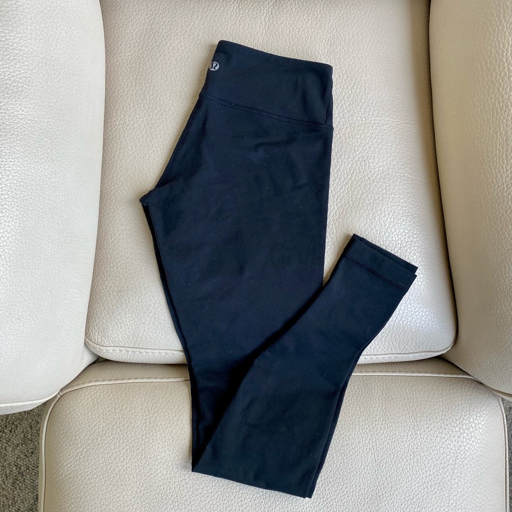 Lululemon, black Wunder Unders, full length